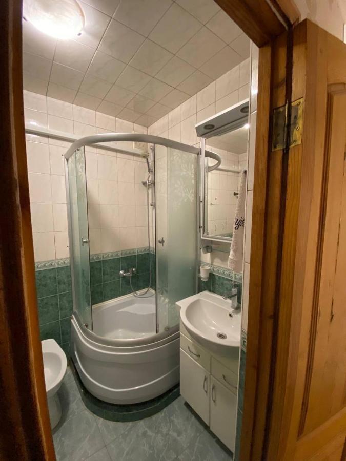 Шикарнейшие Апартаменты Chornomorsk Exterior foto